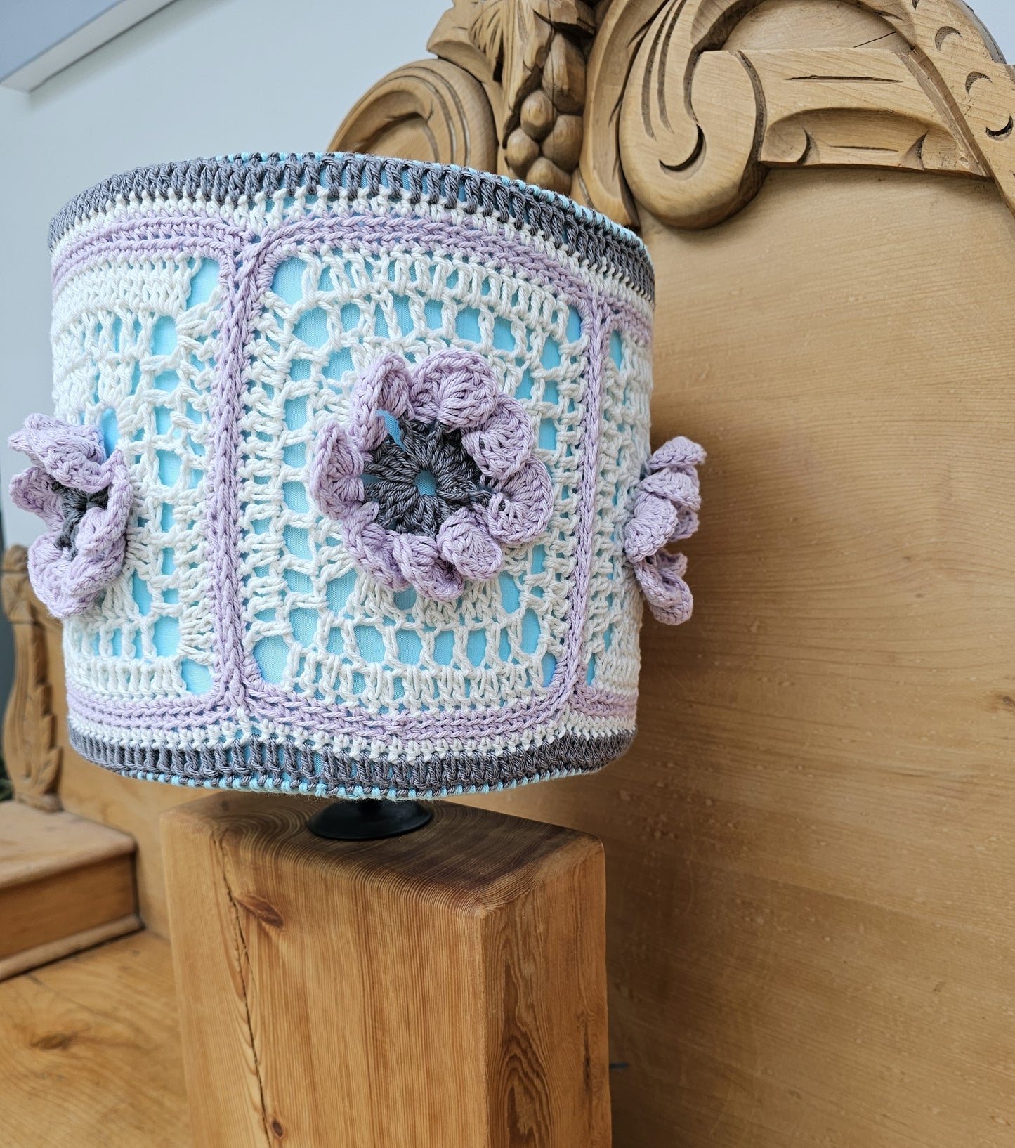 Crochet lamp shade - lilac, grey granny squares