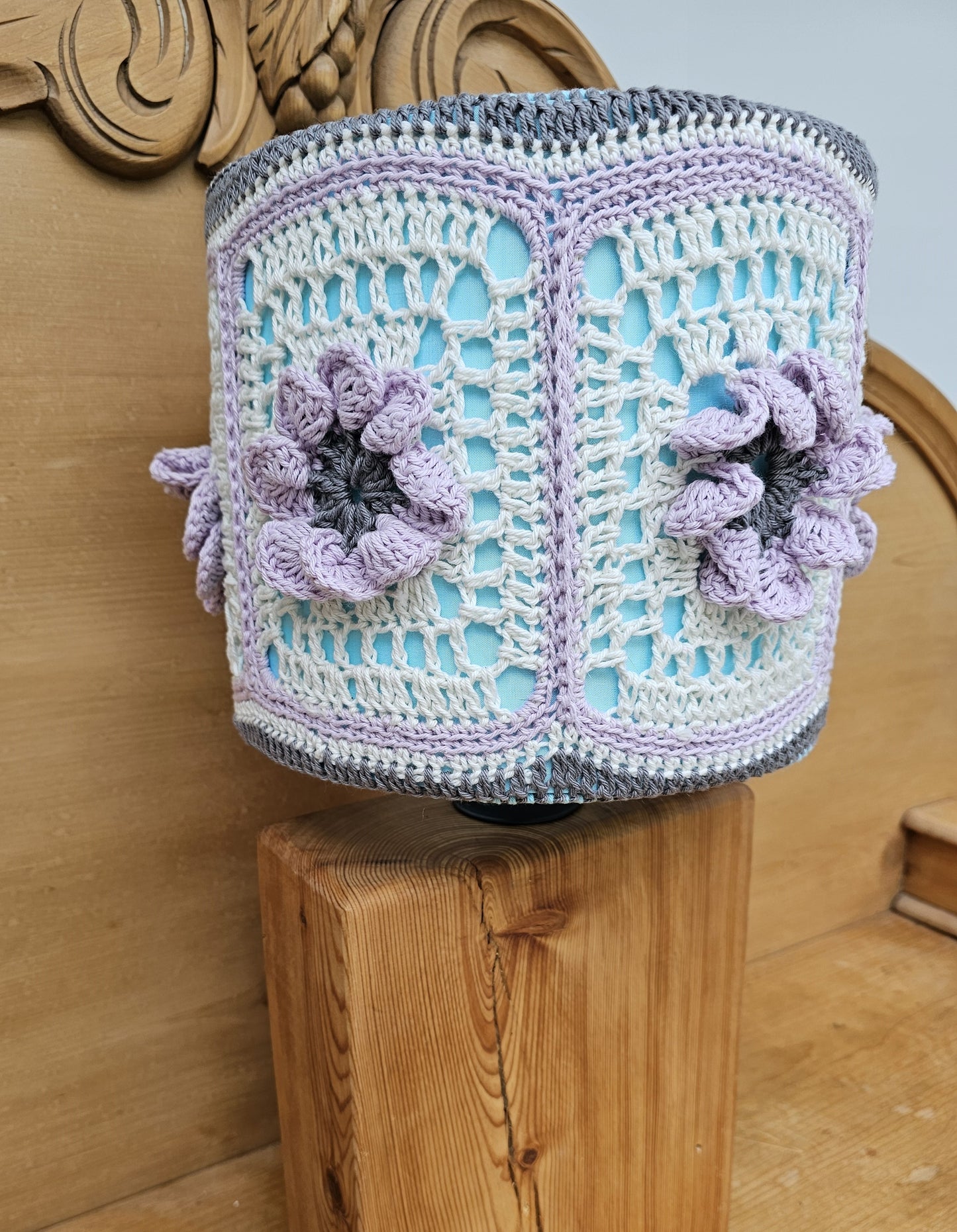 Crochet lamp shade - lilac, grey granny squares