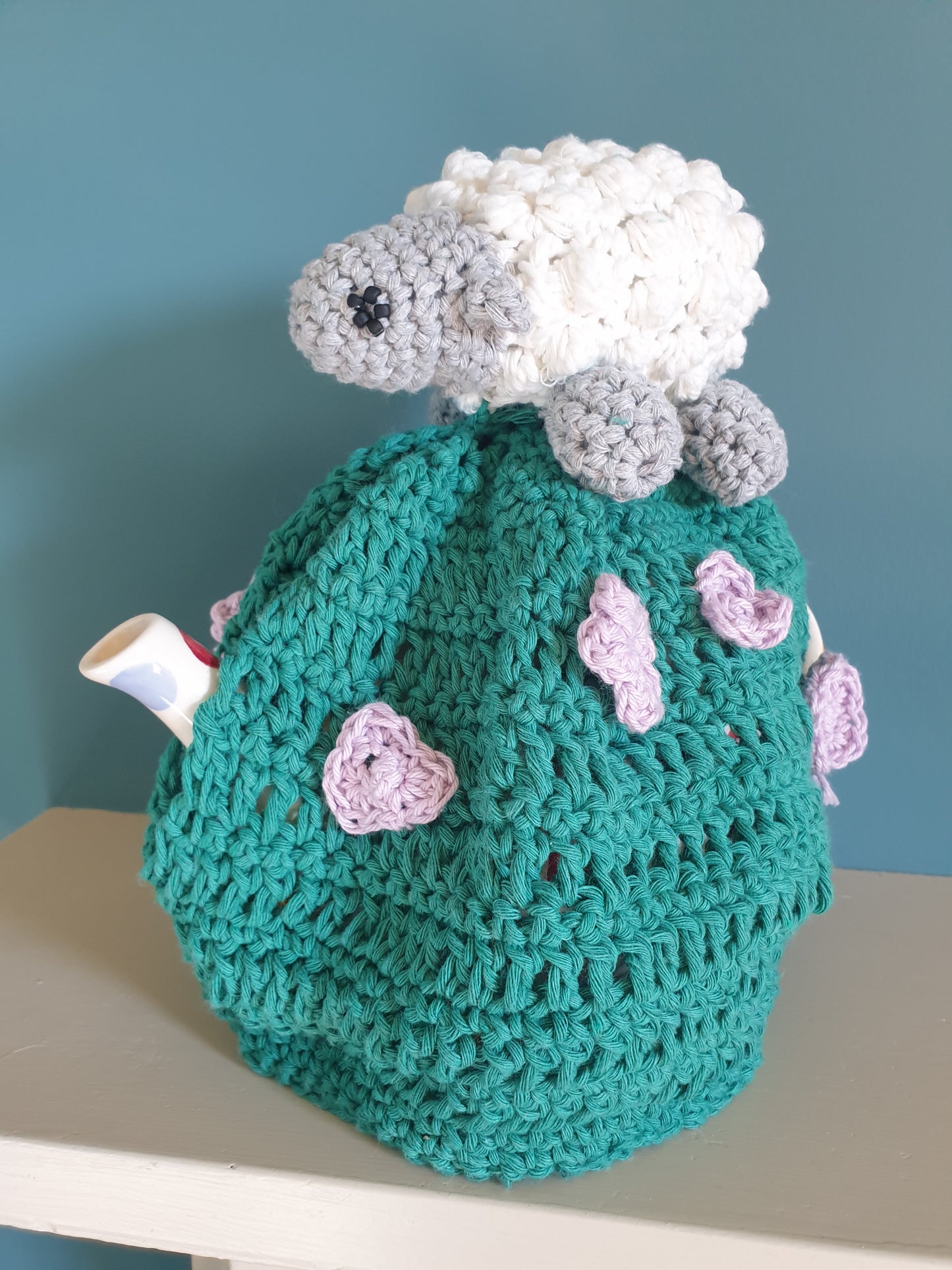 Sheep amigurumi tea cosy